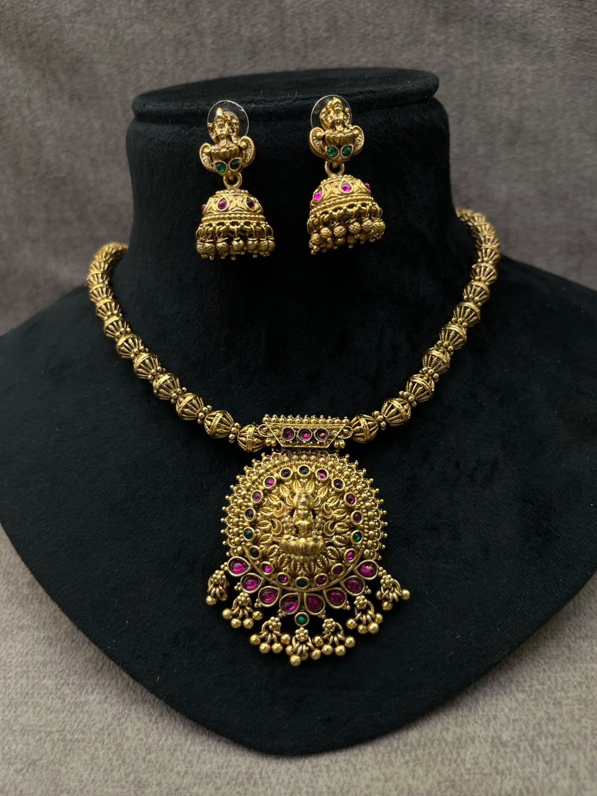 Lakshmi Devi Elegant Necklace Set